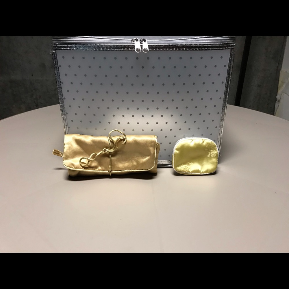 Jewelry roll and silk case.  New